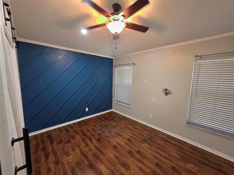 806 Lesa Glen Pl — Photo 12