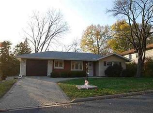 4617 N Lyndale Ter, Peoria, IL