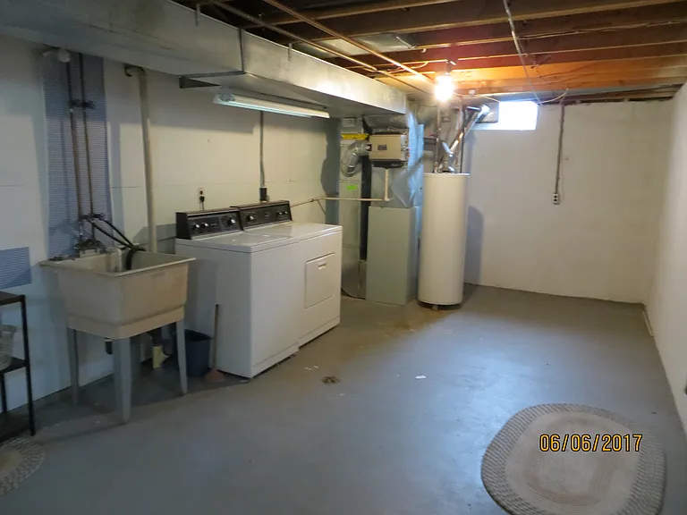 lg basement storage w/washer & dryer