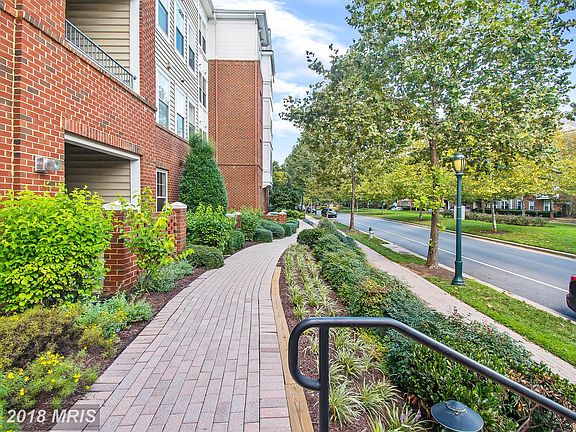 3rd image of 503 King Farm Blvd APT 103