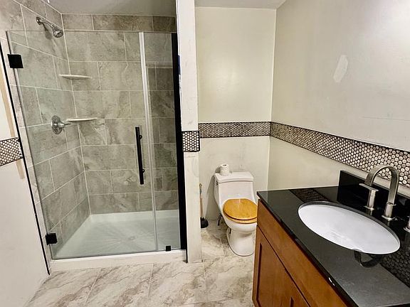2nd image of 4808 B St