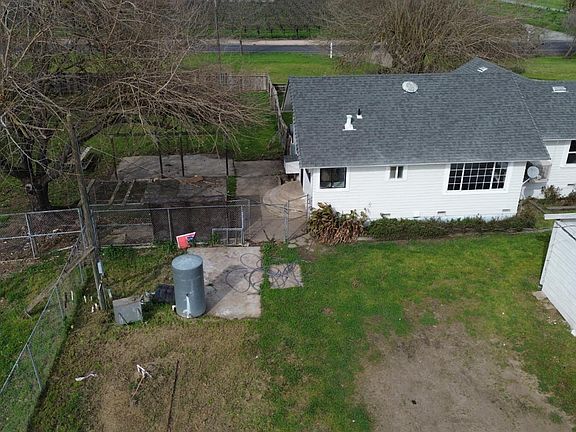 3rd image of 5206 E Jahant Rd