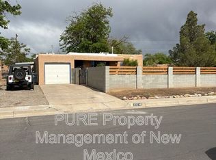 536 Arizona St SE, Albuquerque, NM 87108