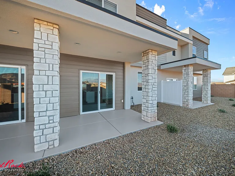 1037 E Malibu Ln — Photo 4