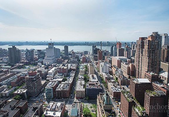 5th image of 322 W 57th St APT 49U