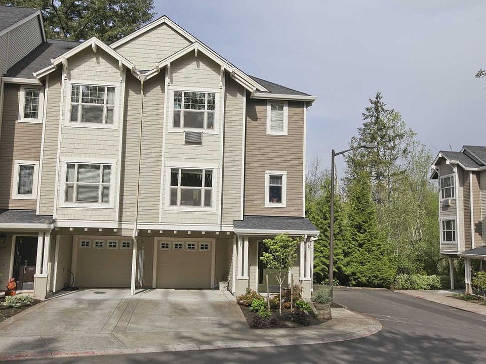 Front of complex, end unit on right