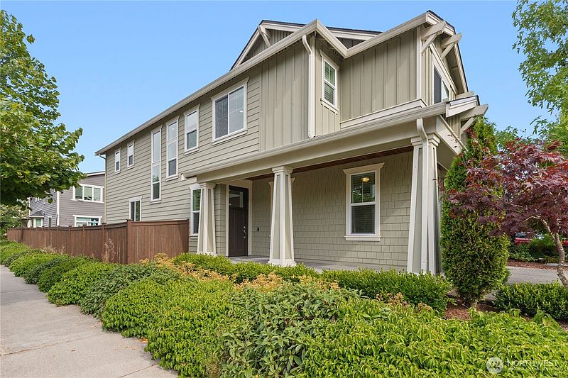 3rd image of 18704 45th Drive SE