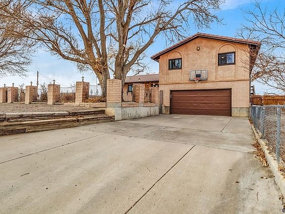 2nd image of 845 29th Ln