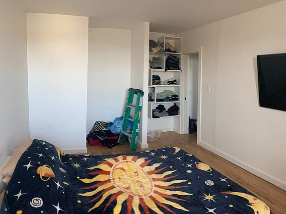5th image of 2239 Troy Ave Floor 2E-4