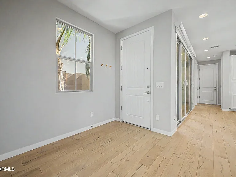 1941 S Wallrade Ln — Photo 5