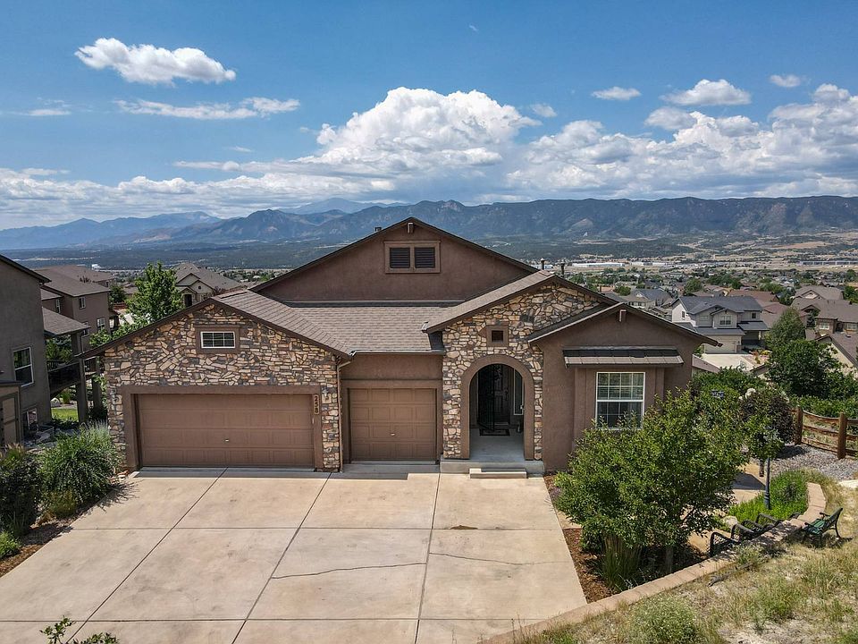1st image of 258 Kettle Valley Way