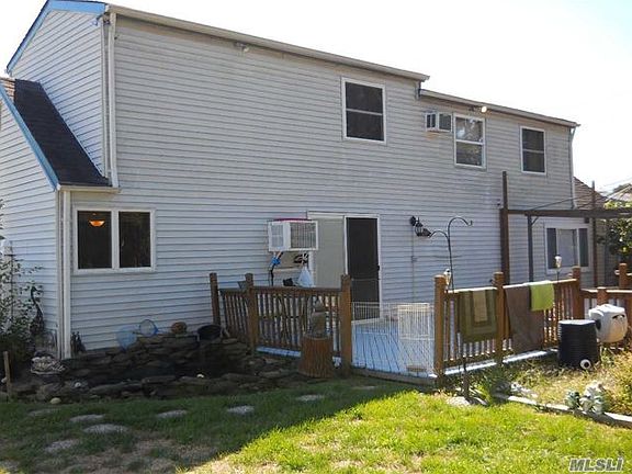 2nd image of 21 Pitchpine Pl