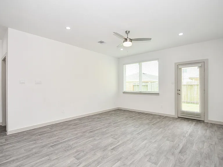 2818 Bethnal Garden Way — Photo 8