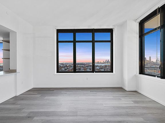 5th image of 504 Sackett St #2103