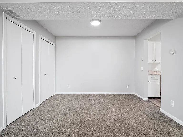 Grant Street Apartments — Photo 20