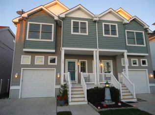 105 E Primrose Rd, Wildwood Crest, NJ 08260