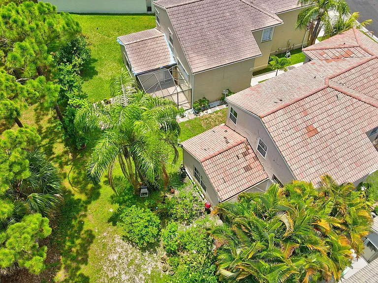 8332 Bermuda Sound Way — Photo 52