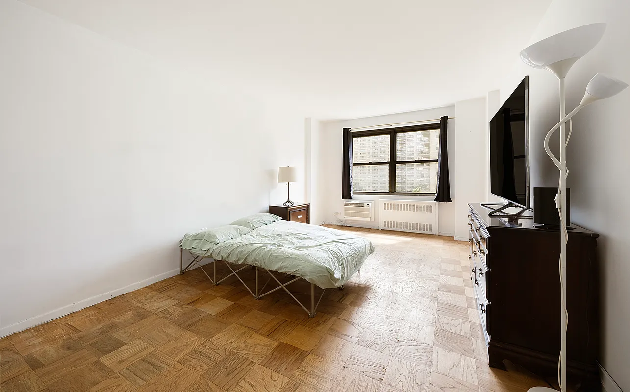 165 West End Avenue #9K in Lincoln Square, Manhattan | StreetEasy