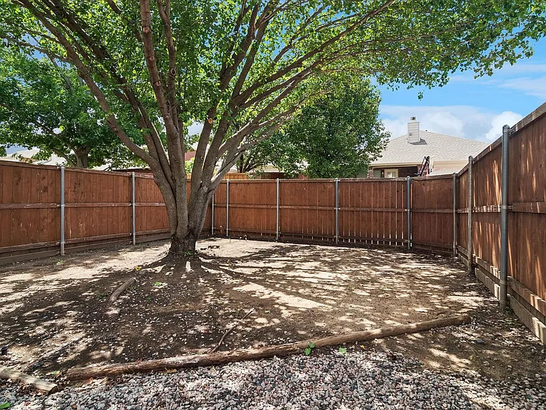4621 Brighton Dr — Photo 25