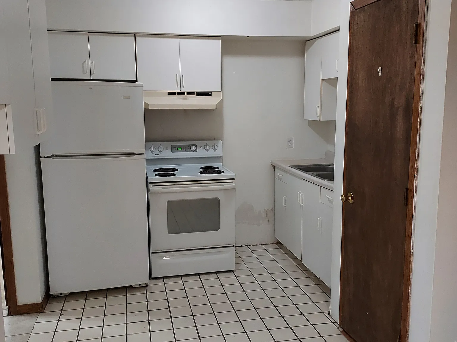 2 bed, 800 sqft, $1,200 — Photo 4