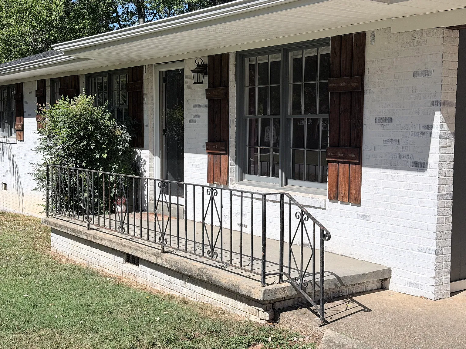 Charming Home For Rent In Athens — Photo 3