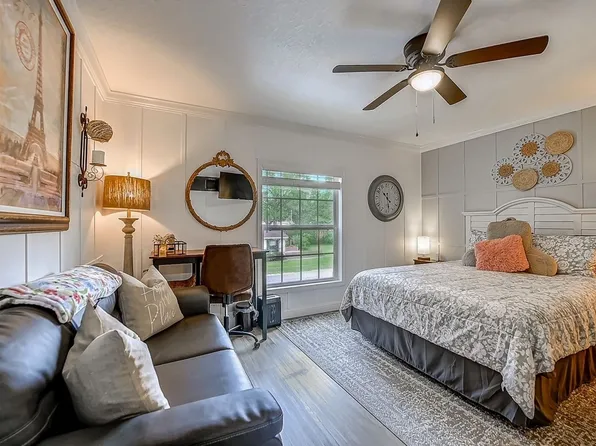 2427 Park St, North Myrtle Beach, SC 29582