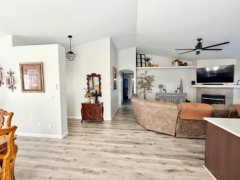 1468 Cornell Ct — Photo 8