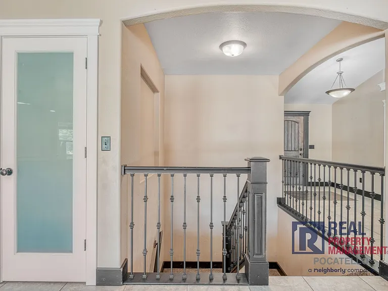 5215 Kymball Dr — Photo 25