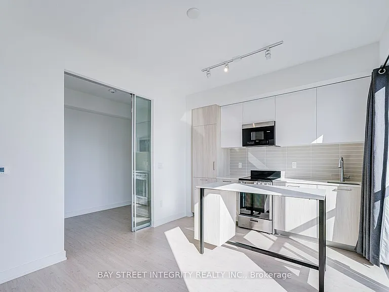 65 Mutual St #3201 — Photo 5