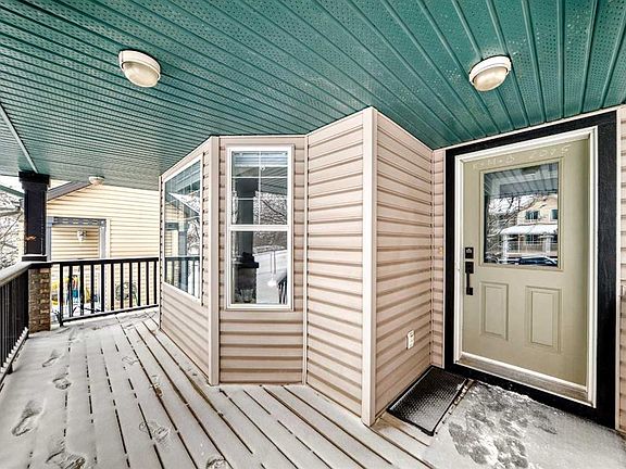 4th image of 883 SE Arbour Lake Rd NW