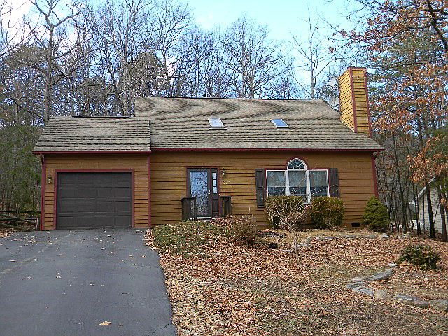 1st image of 271 Elk Ln