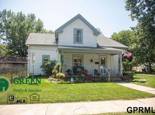 802 E 5th St, York, NE 68467