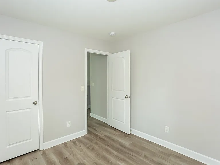 1029 Ramsgate Dr SW — Photo 13
