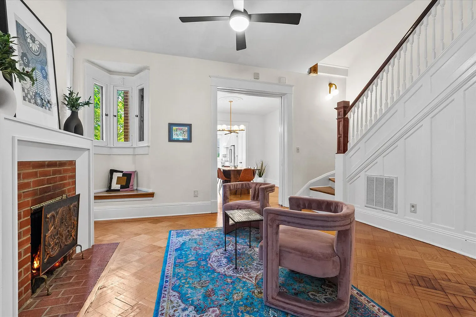 4 bed, 2.5 bath, 43776 sqft, $7,766 — Photo 2