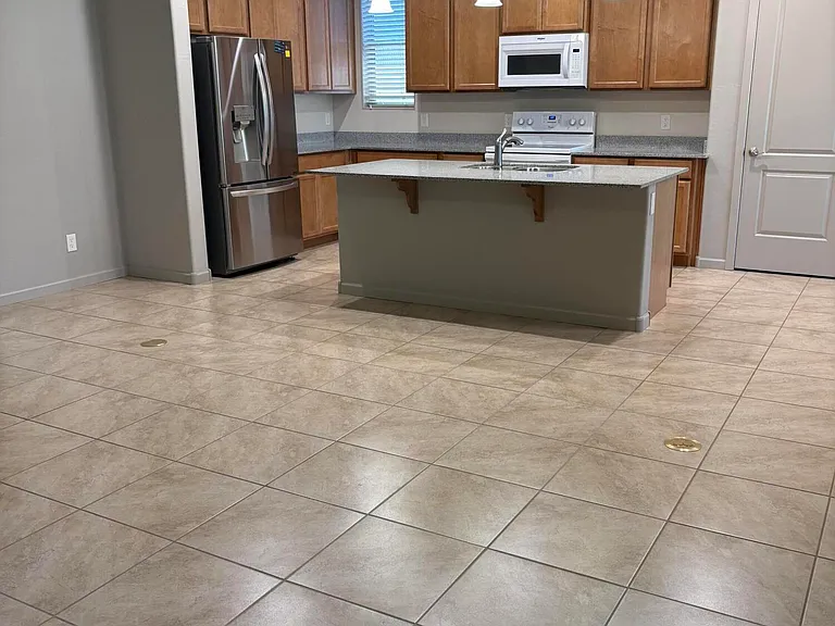 606 Tapco Ln — Photo 4