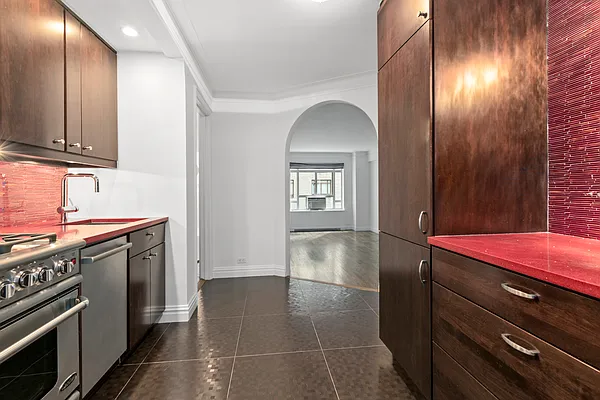 Sold by Douglas Elliman | media 7
