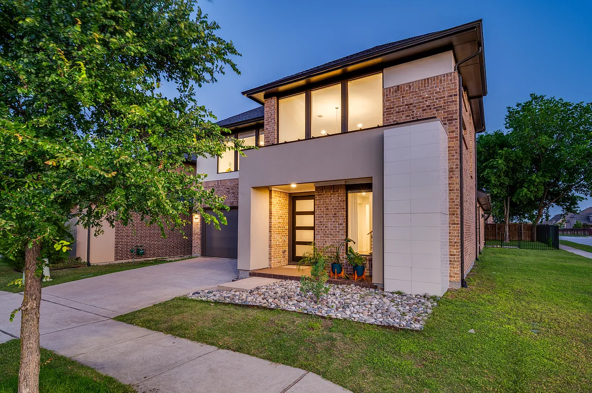 Building Photo - 5817 Yorkshire Rd