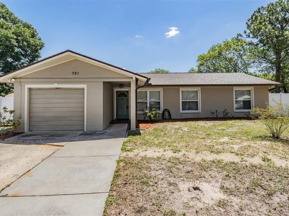 701 Regency Ct, Tampa, FL 33613