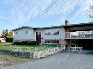 2009A Polo Rd, Kelowna, BC V1W2H5