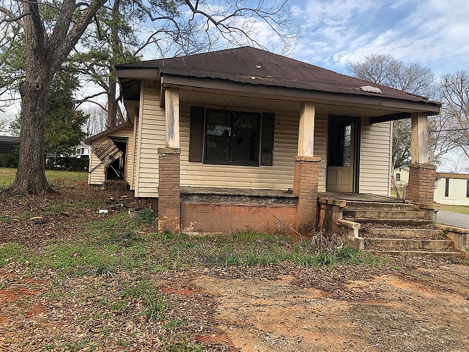 1st image of 3304 Beck St