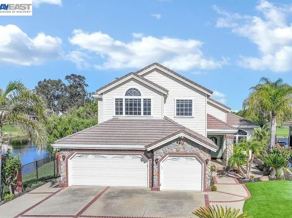 1001 Saint Andrews Dr, Discovery Bay, CA 94505