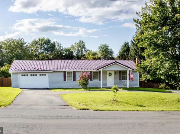 369 W Ridge Loop Rd, Romney, WV 26757