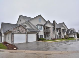 N30W23087 Pineview Way, Pewaukee, WI 53072