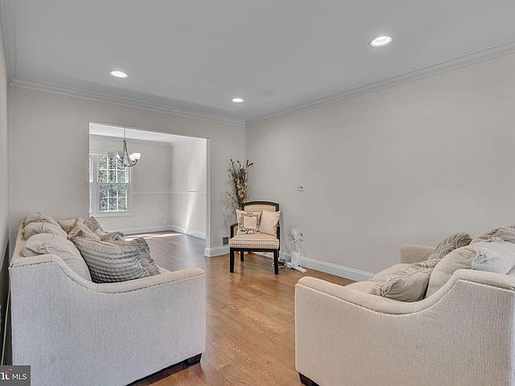 5th image of 9029 Florin Way
