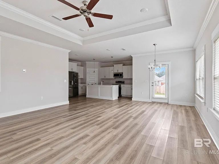 1710 Grouse St — Photo 16