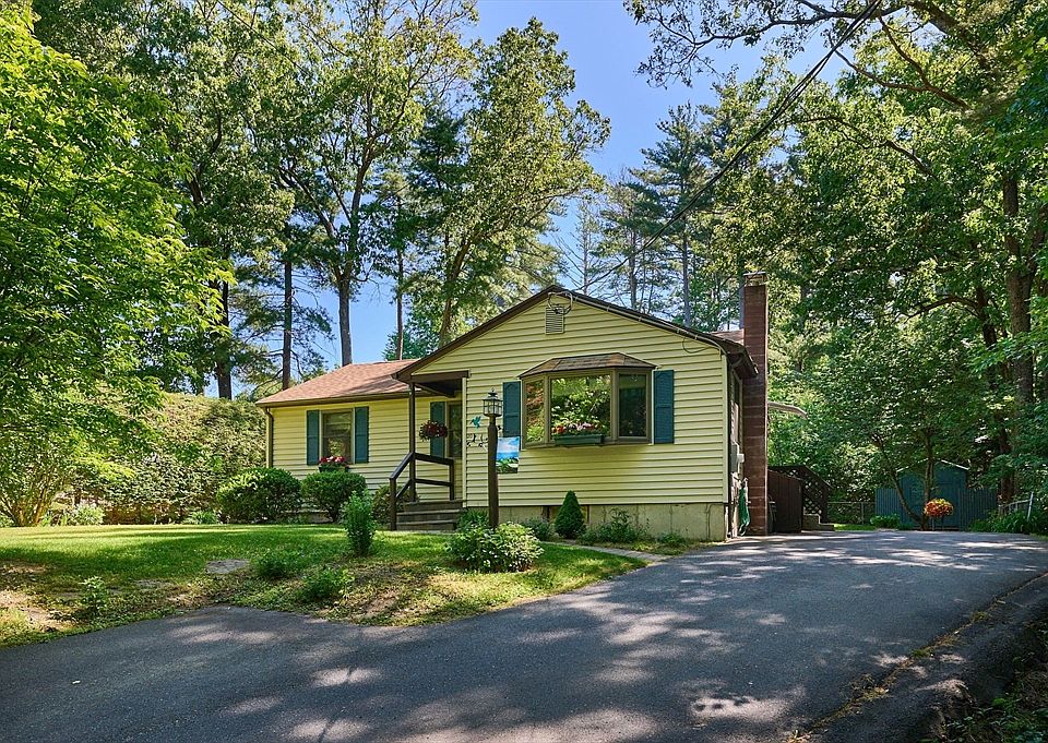 1st image of 20 Cook Rd