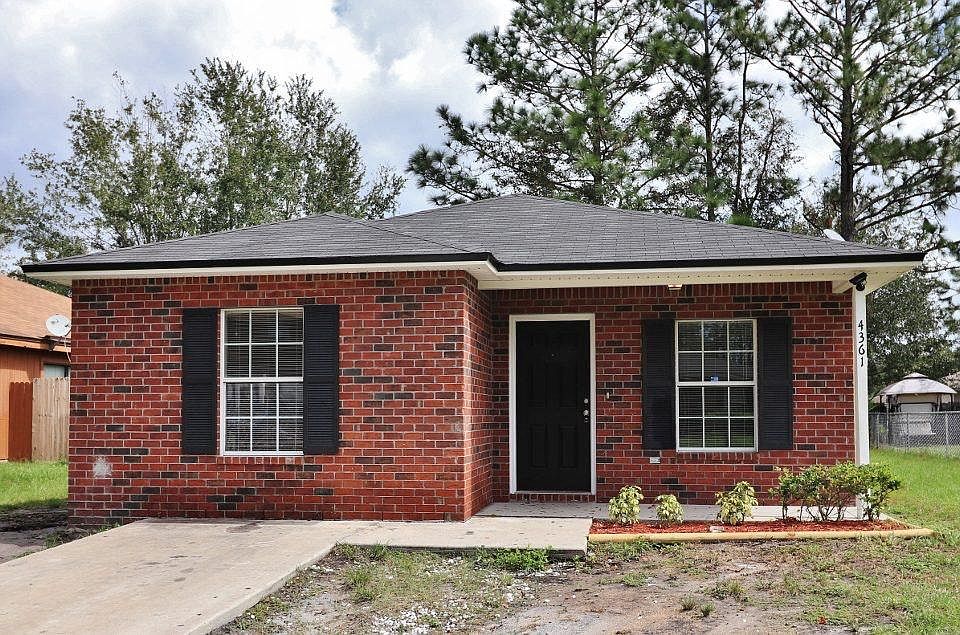 1st image of 4361 Melissa Ct W