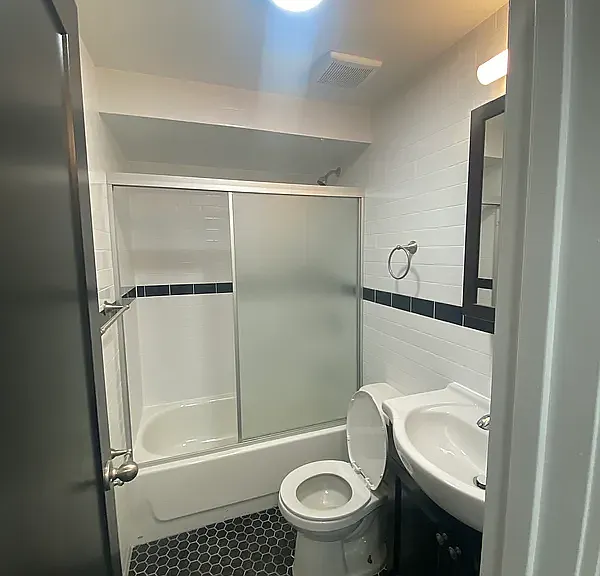 92 Court St #3 — Photo 8
