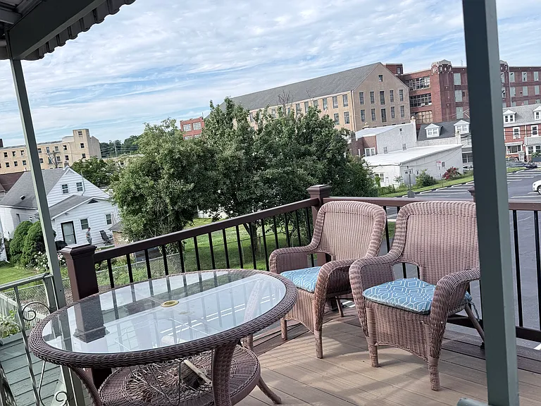 145 Jefferson St — Photo 5