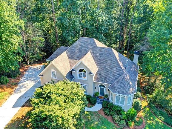 2nd image of 595 Kensington Farms Dr